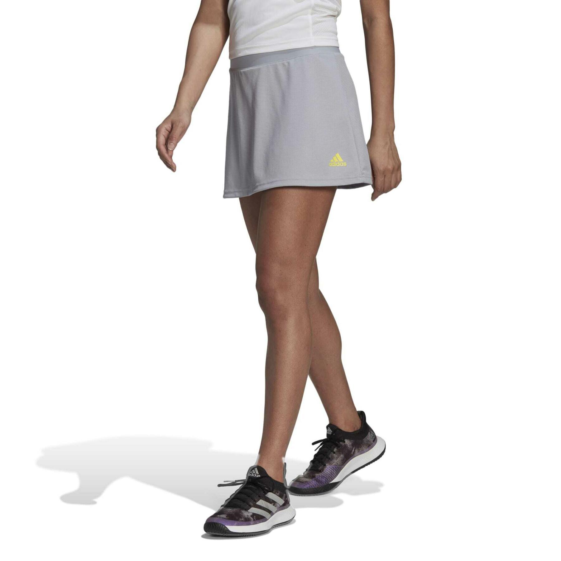 Falda del club de tenis femenino adidas